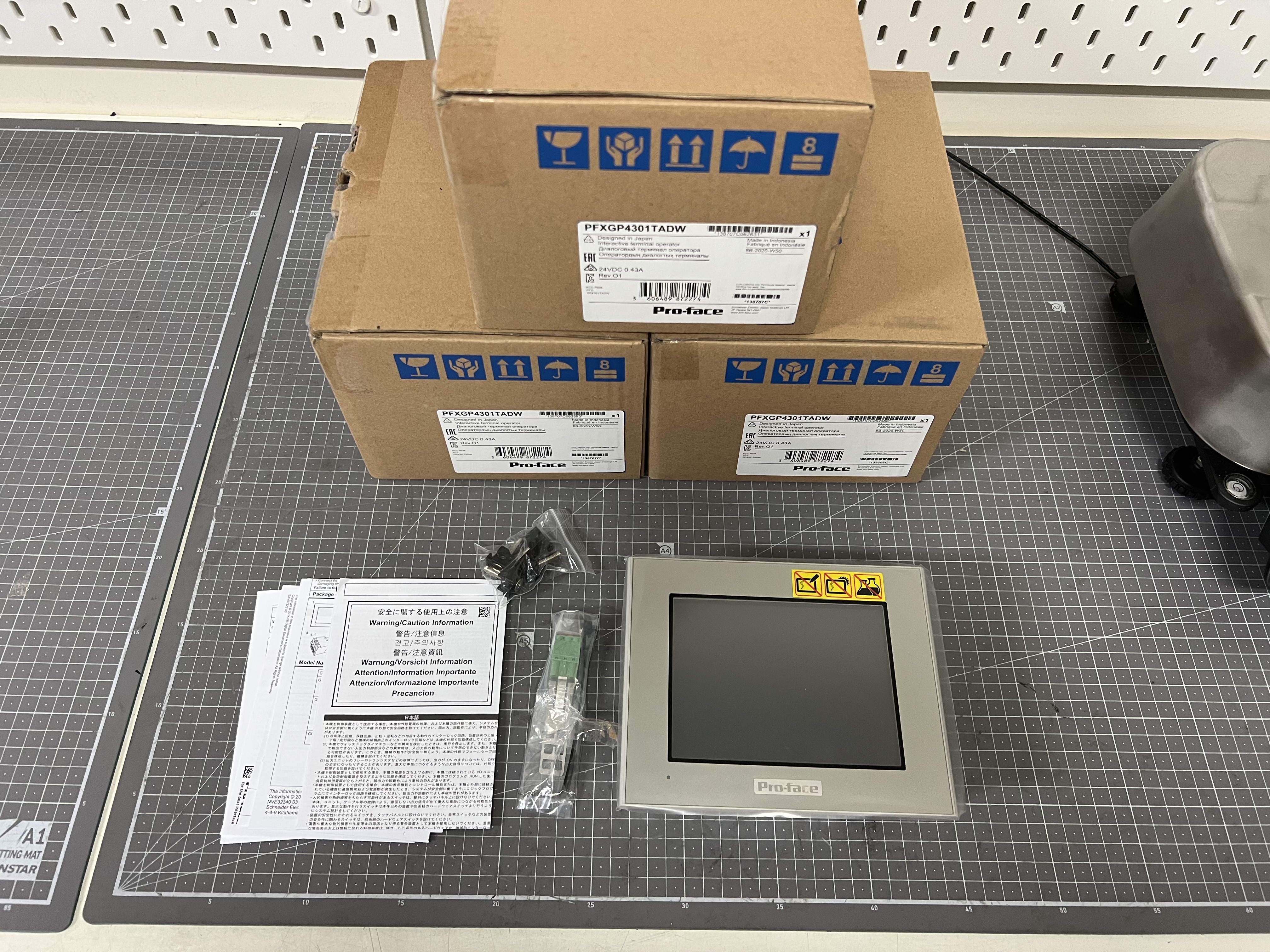 PFXGP4301TADW / Human Machine Interface-HMI 5.7