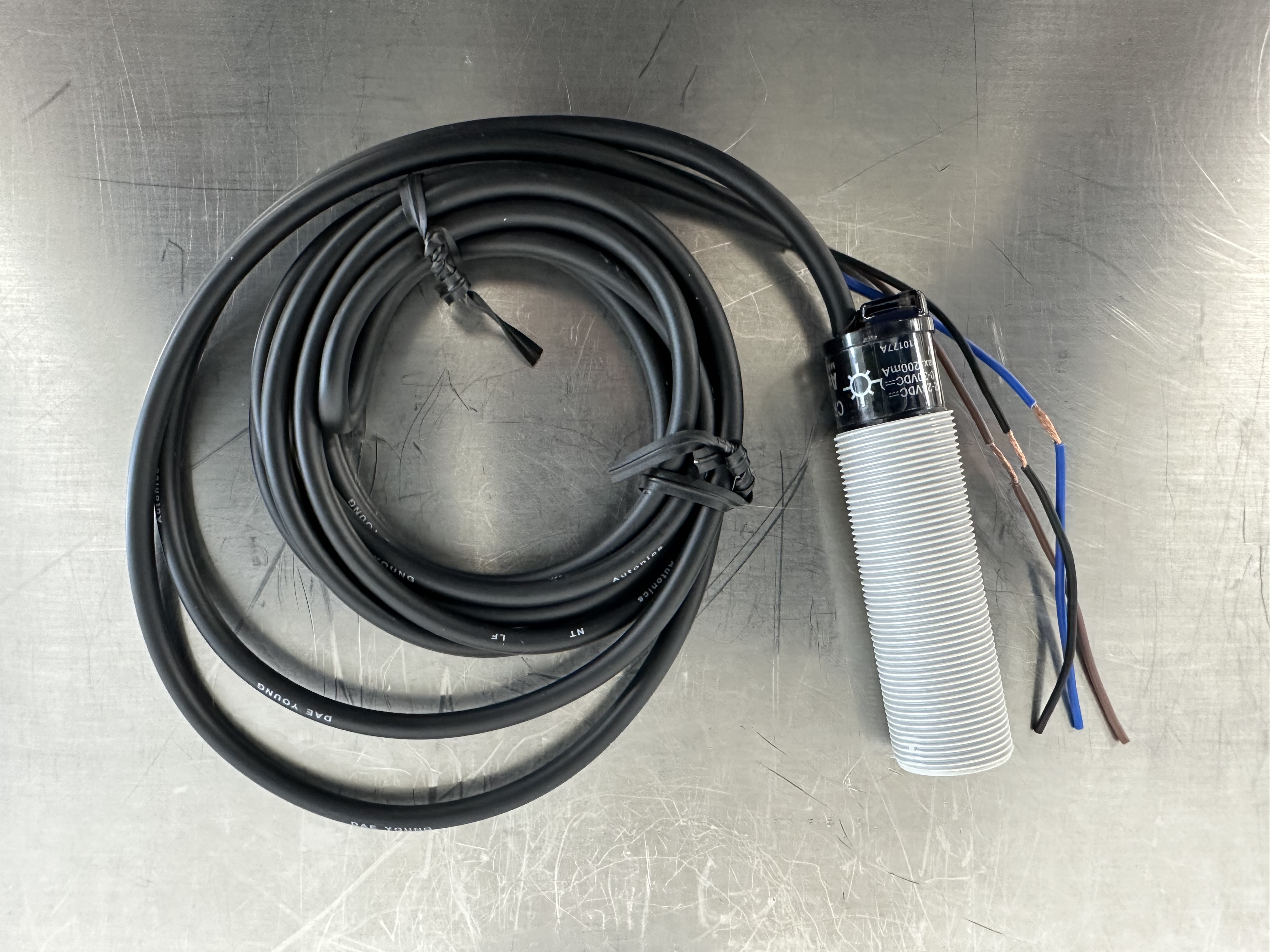 CR18-8DN / Sensor / AUTONICS