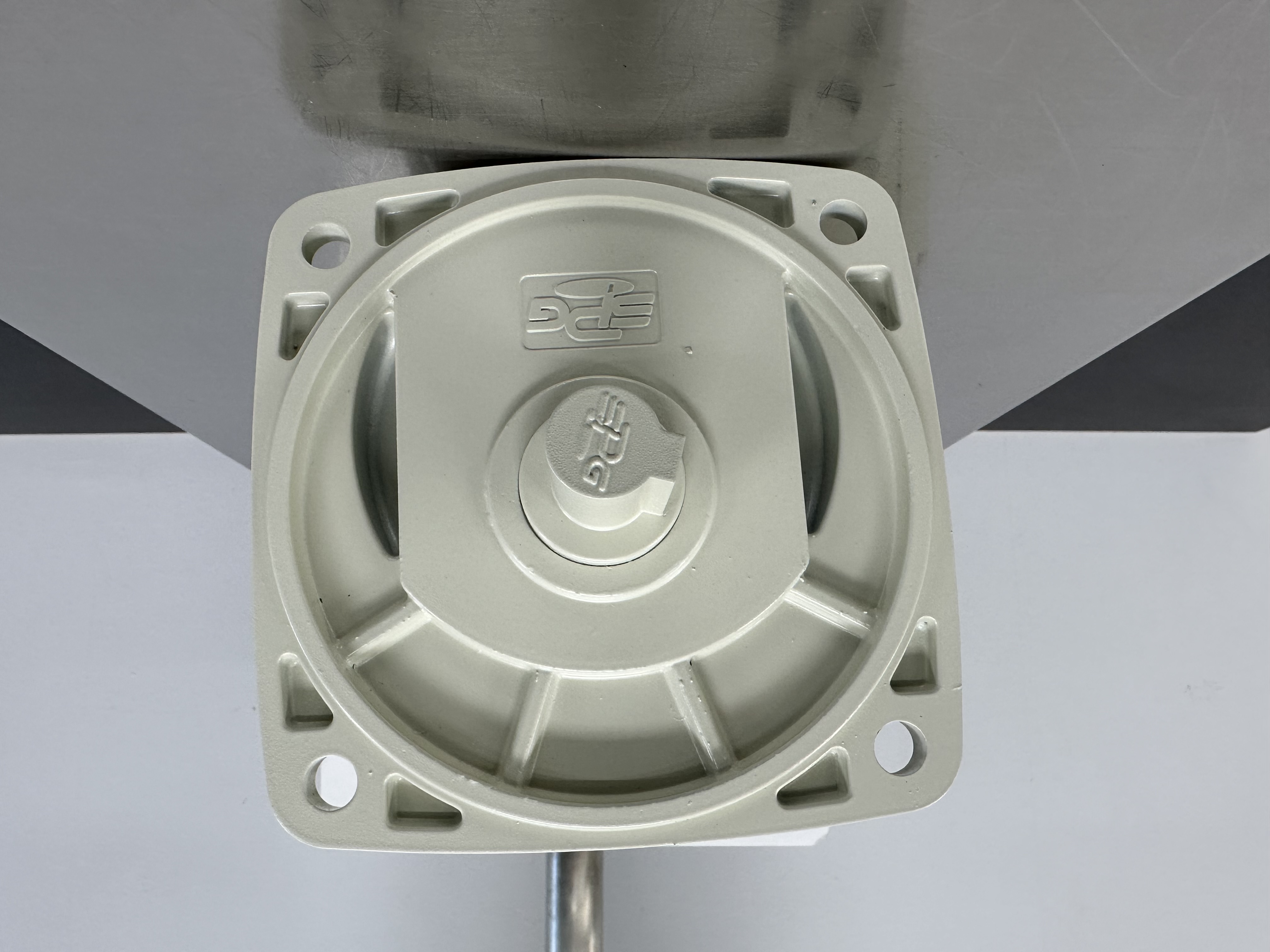 PAF18-20-MB020R4L / Geared Motor Foot Mount Type / SPG