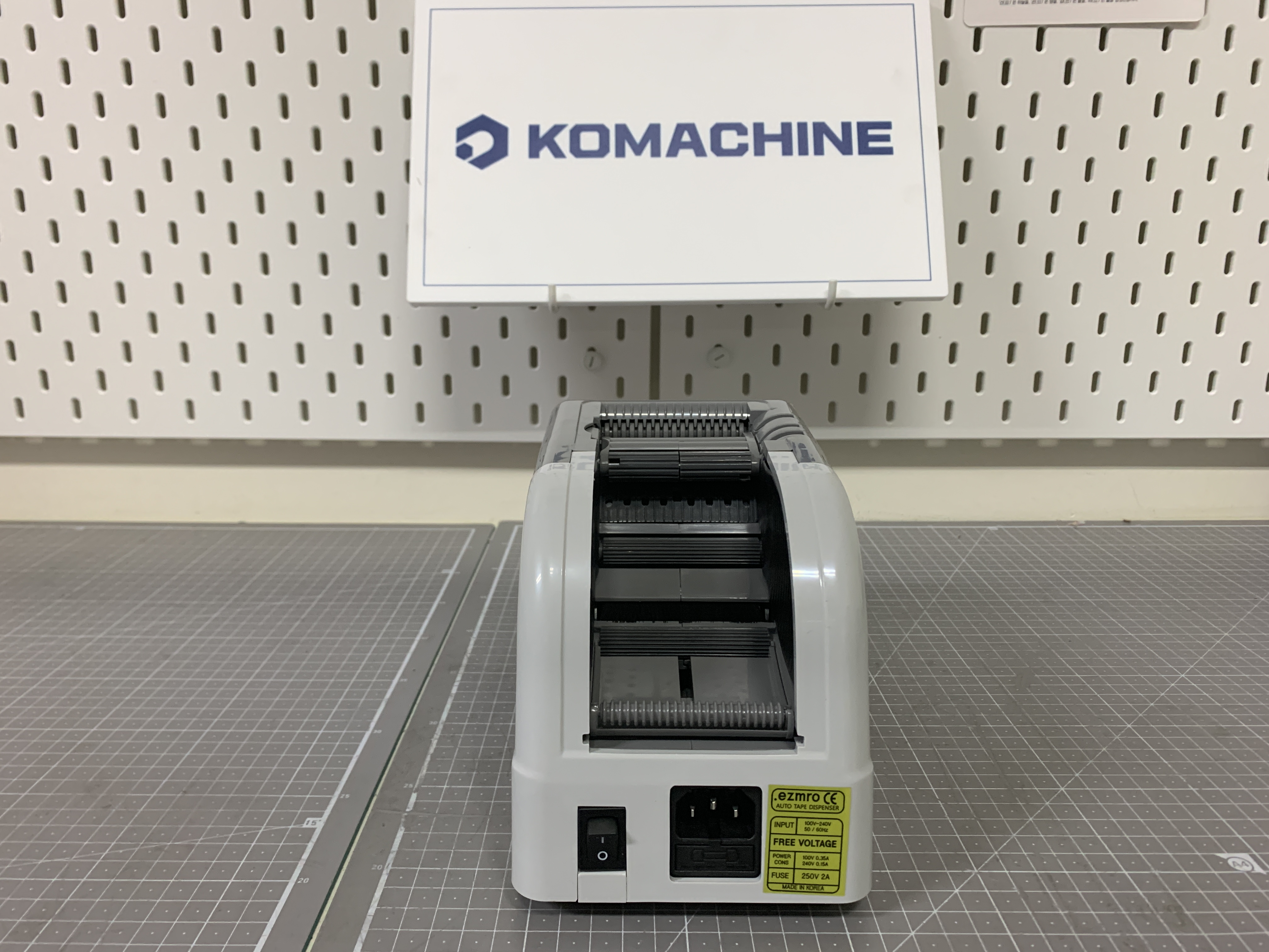 RT-7700 / Tape Dispenser / EZMRO
