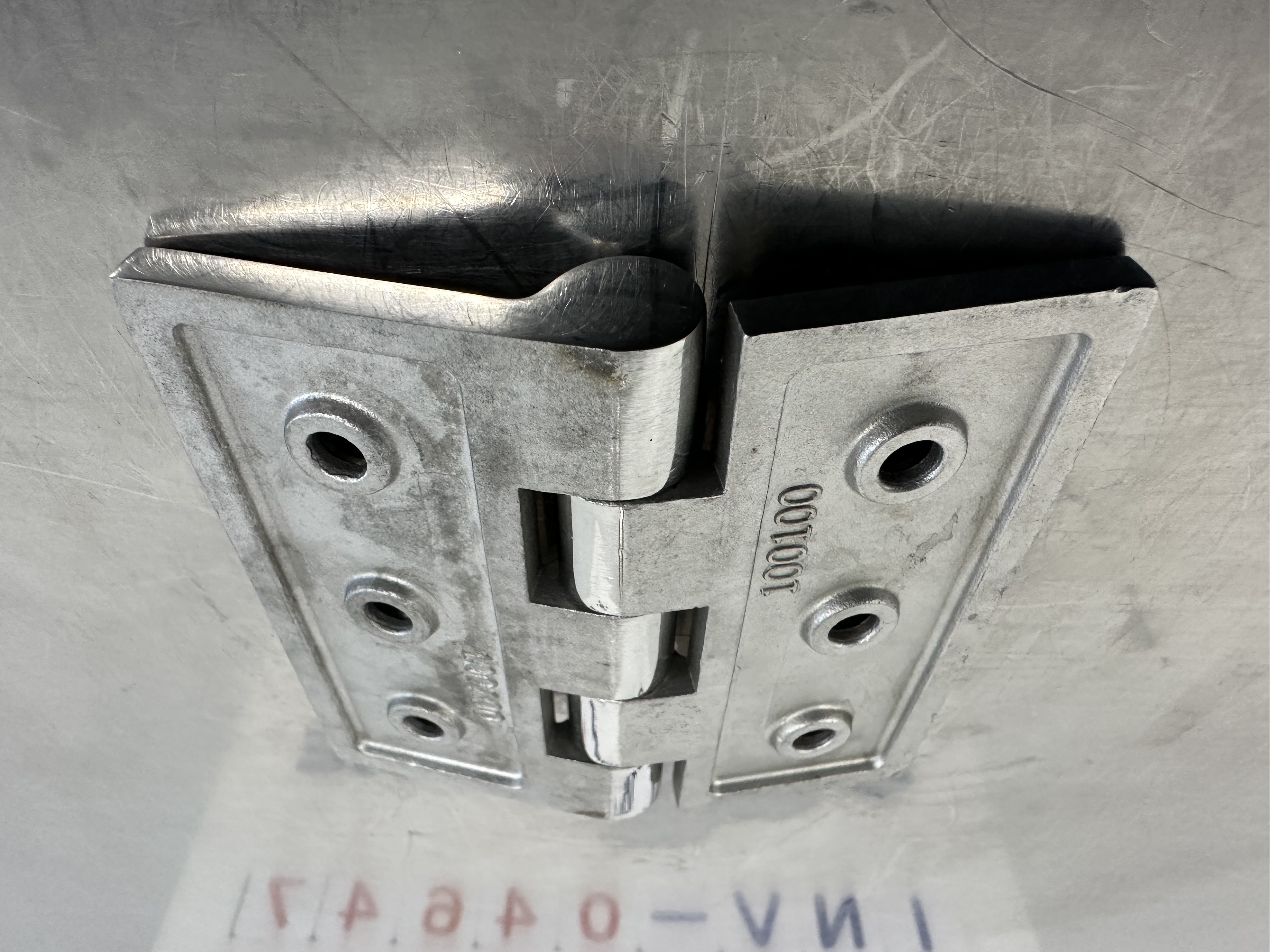 HC-1162-100 / Cast Hinge / KB METAL