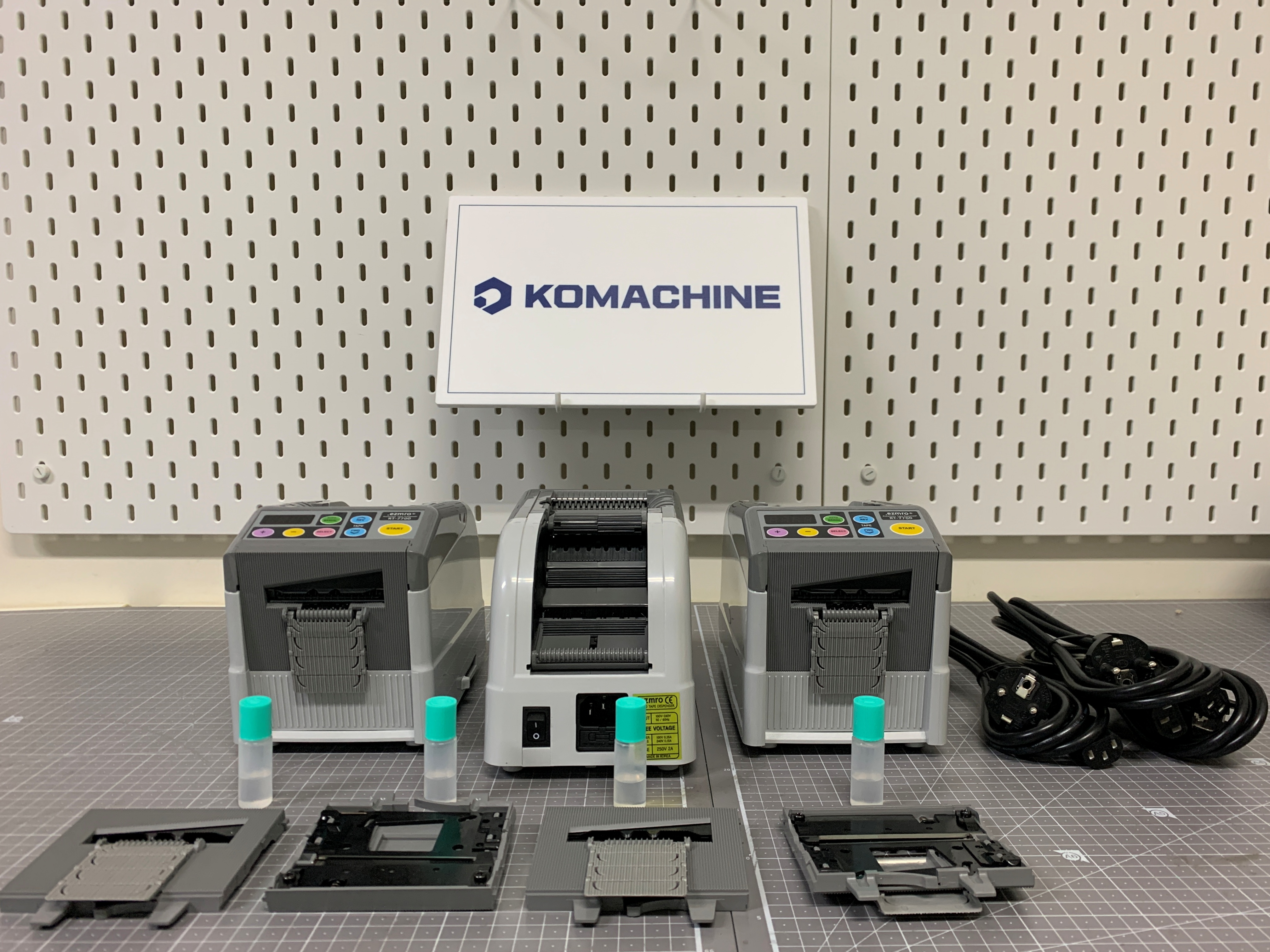 RT-7700 / Tape Dispenser / EZMRO