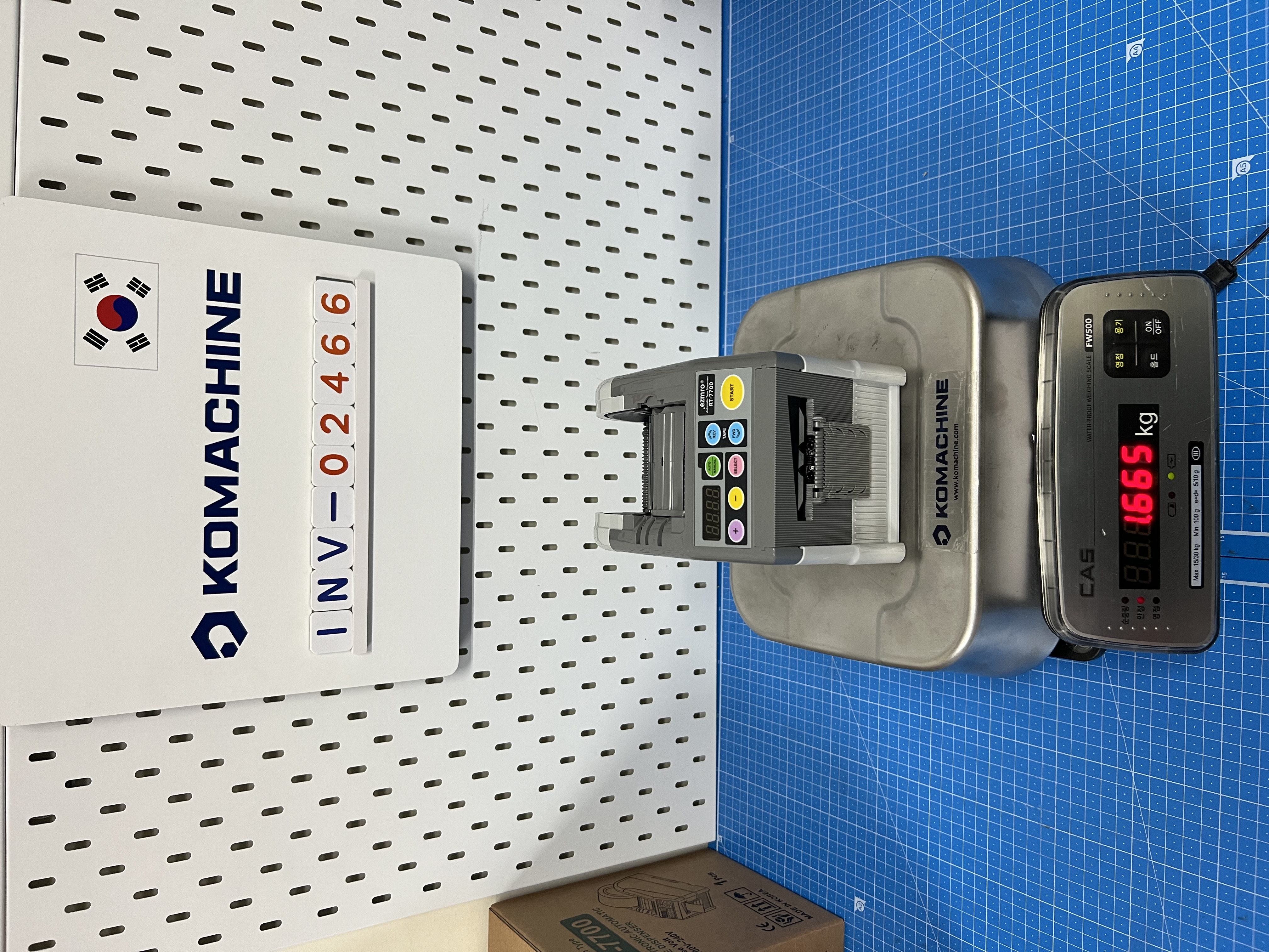 RT-7700 / Tape Dispenser / EZMRO