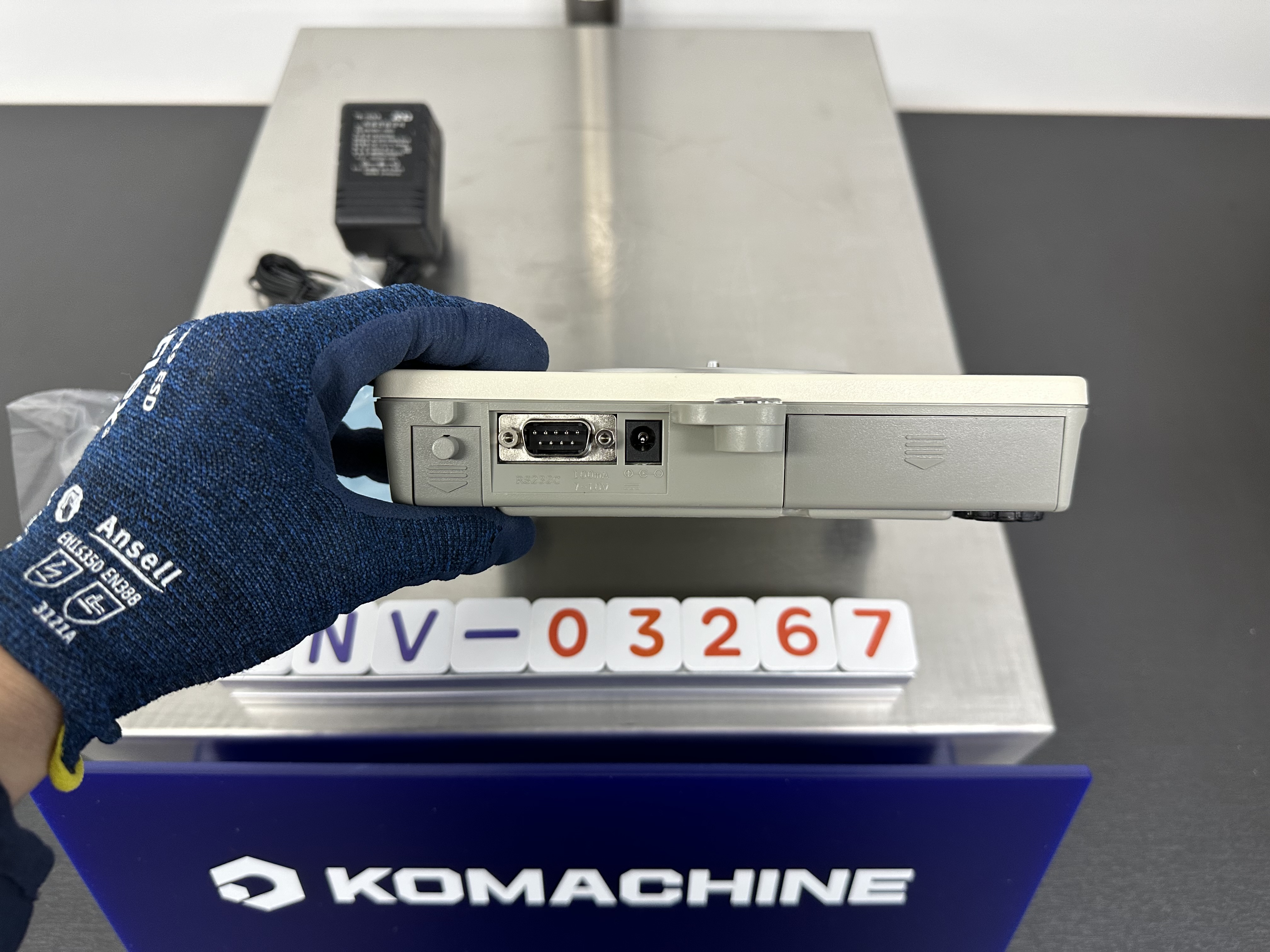 EK-610i / Compact Balance / AND (A&D)