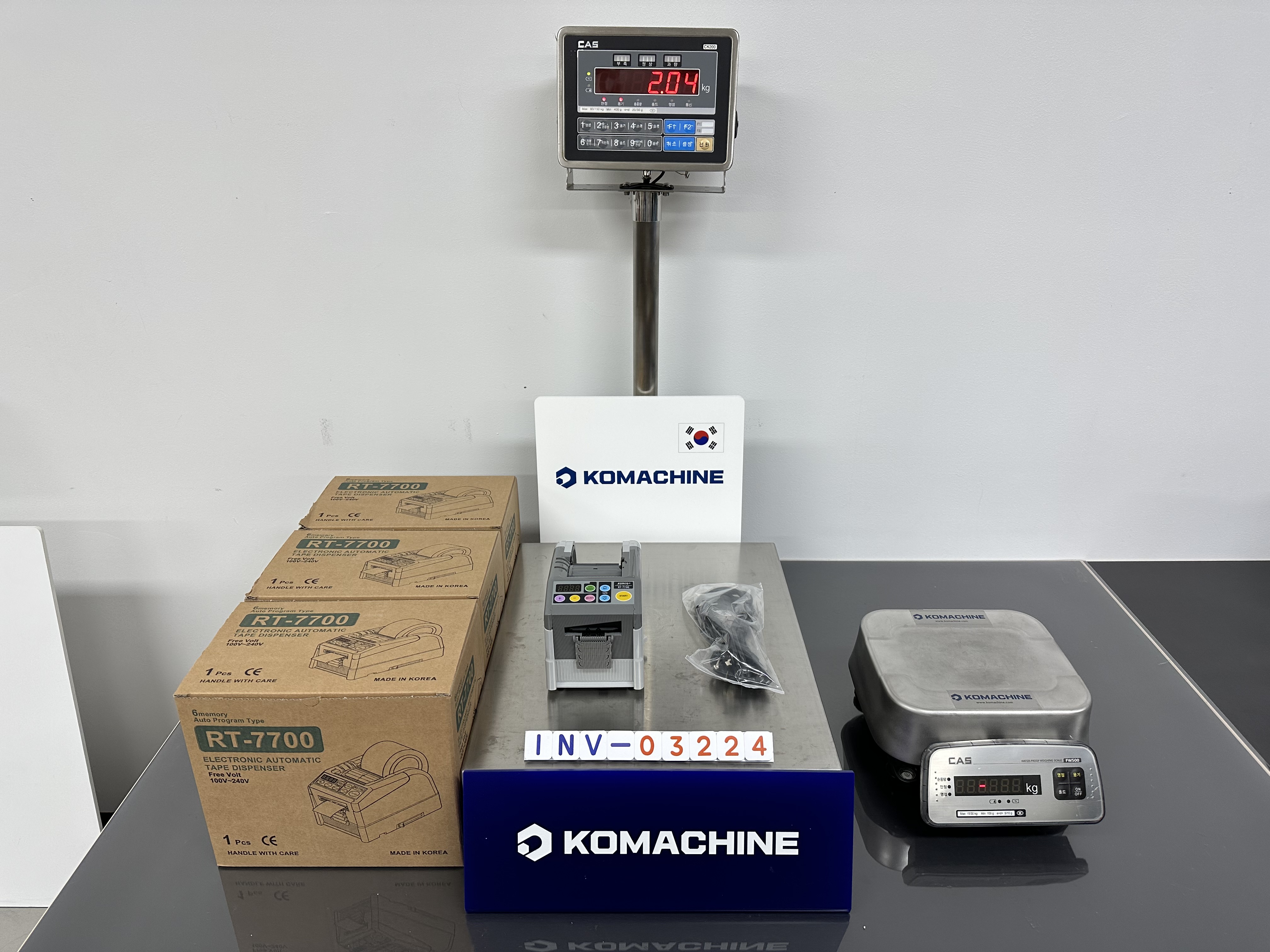 RT-7700 / Tape Dispenser / EZMRO