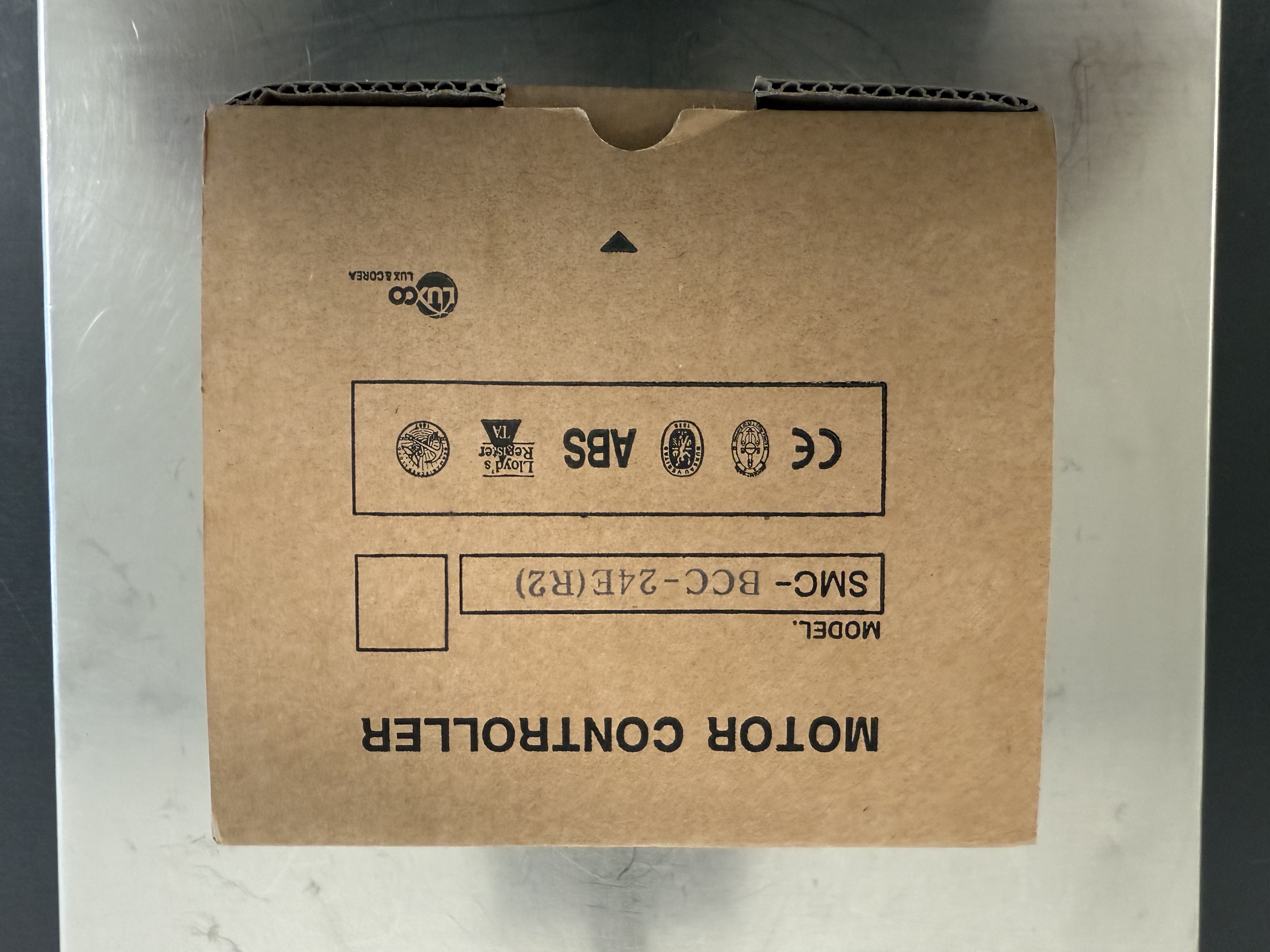 BCC-24E (R2) / Battery Charger Controller / LUXCO