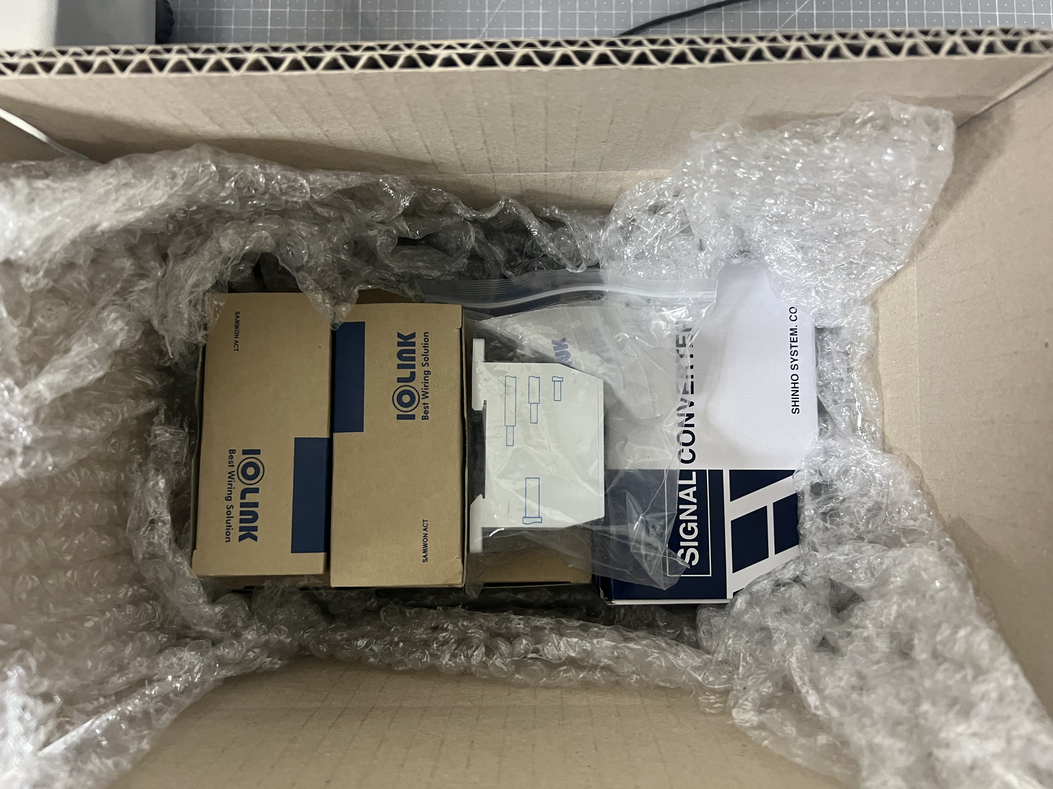 XK2-35/4X9 / Power Distribution Block / SAMWON ACT (IOLINK)