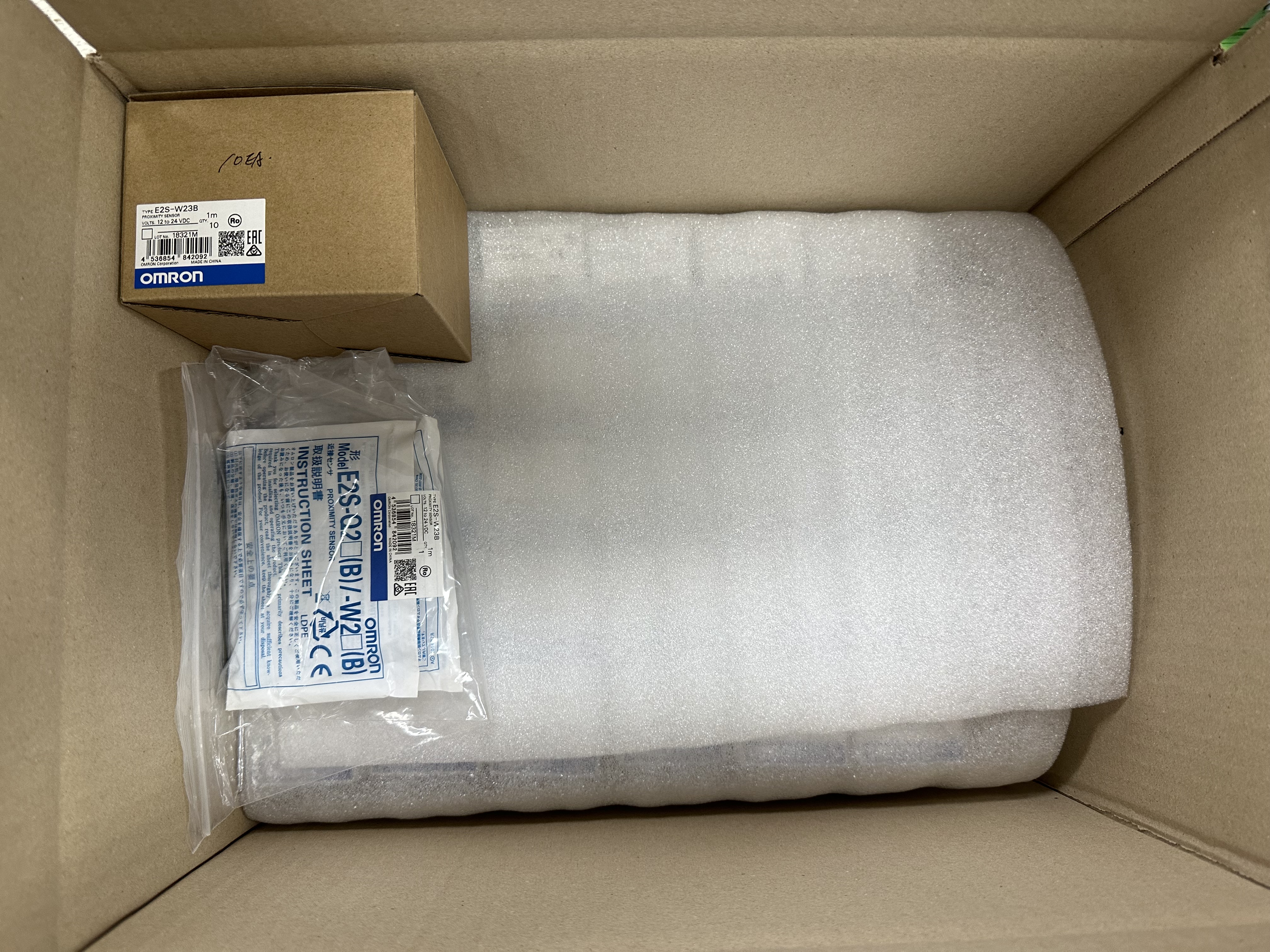 E3T-FL22 2M / Photoelectric Sensor / OMRON