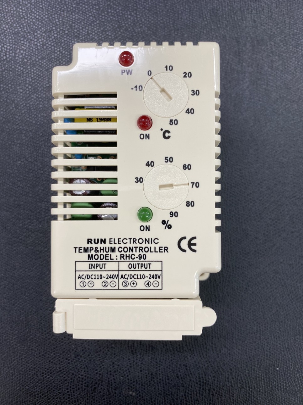 RHC-90 / Temperature and Humidity Controller / RUN ELECTRONICS