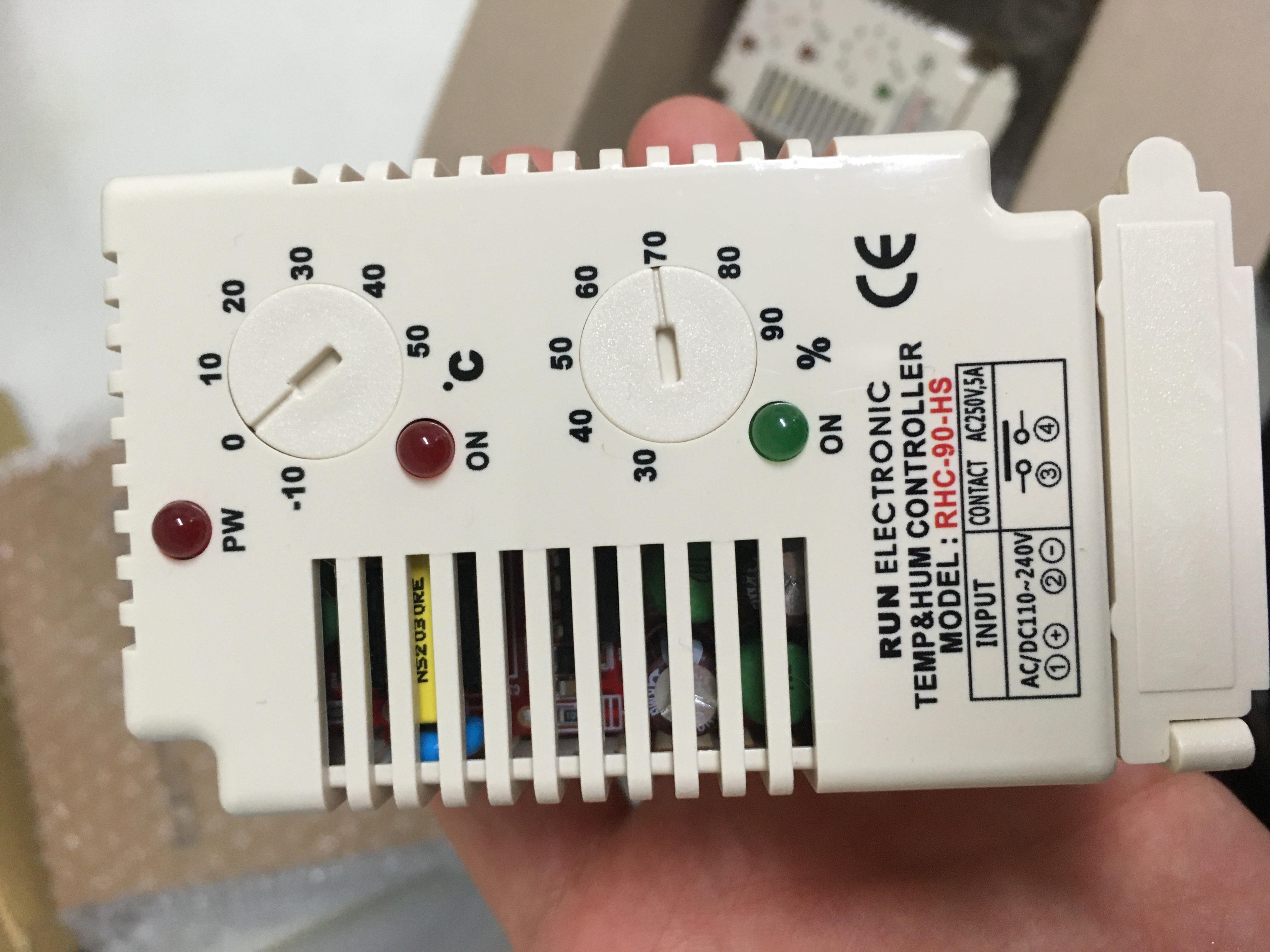RHC-90-HS / Temperature & Humidity Controller