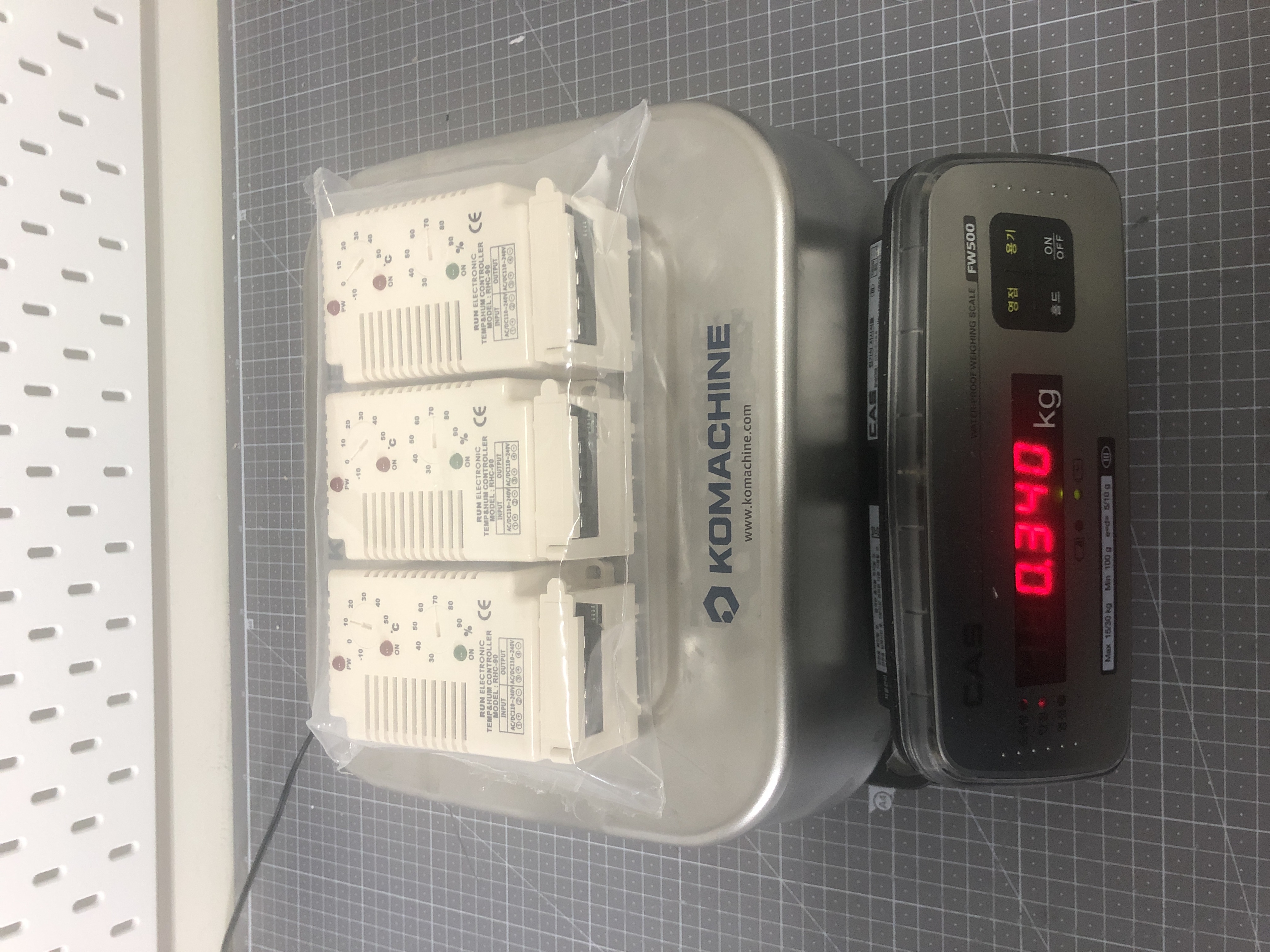 RHC-90 / Temperature and Humidity Controller / RUN ELECTRONICS