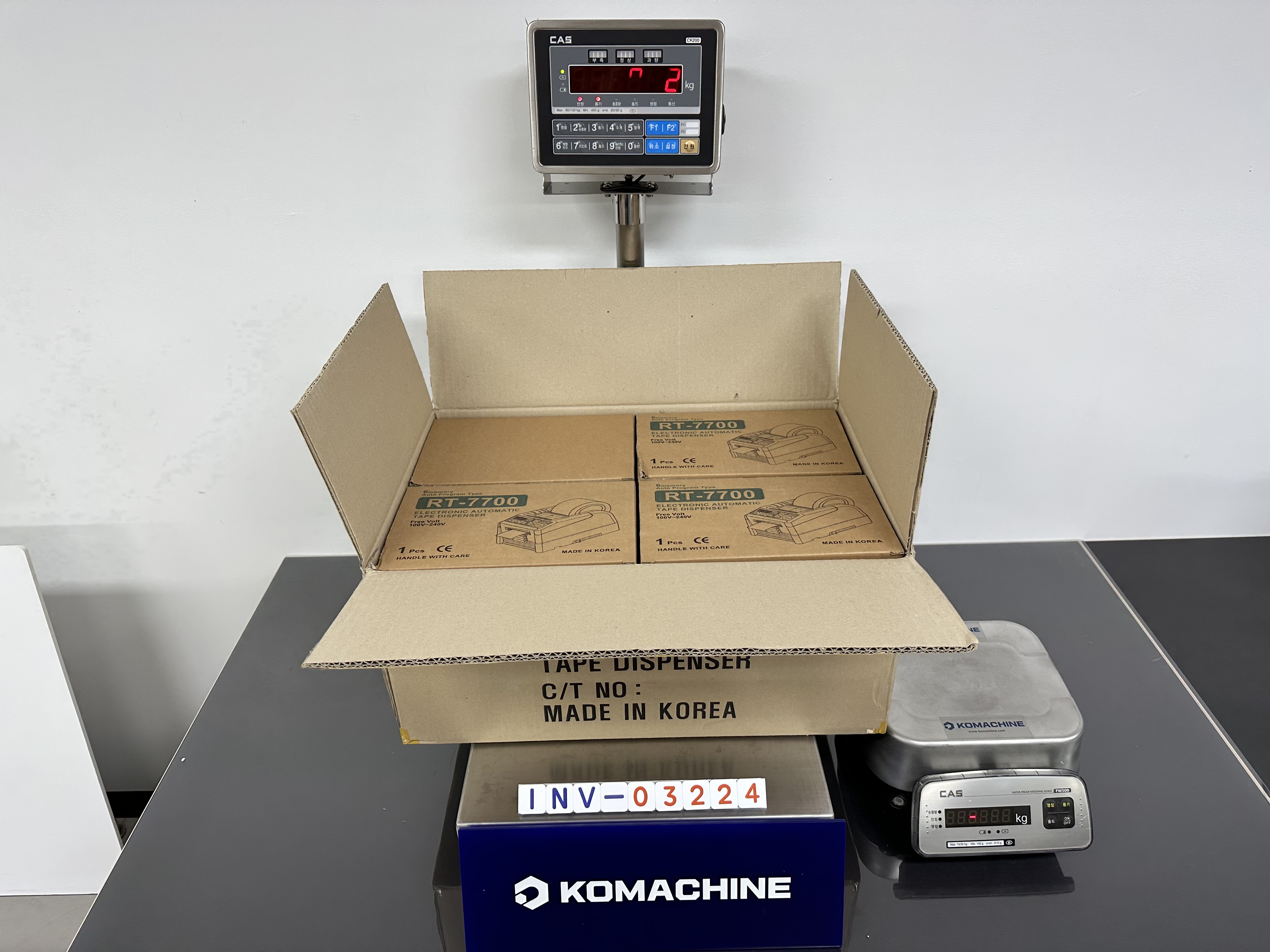 RT-7700 / Tape Dispenser / EZMRO