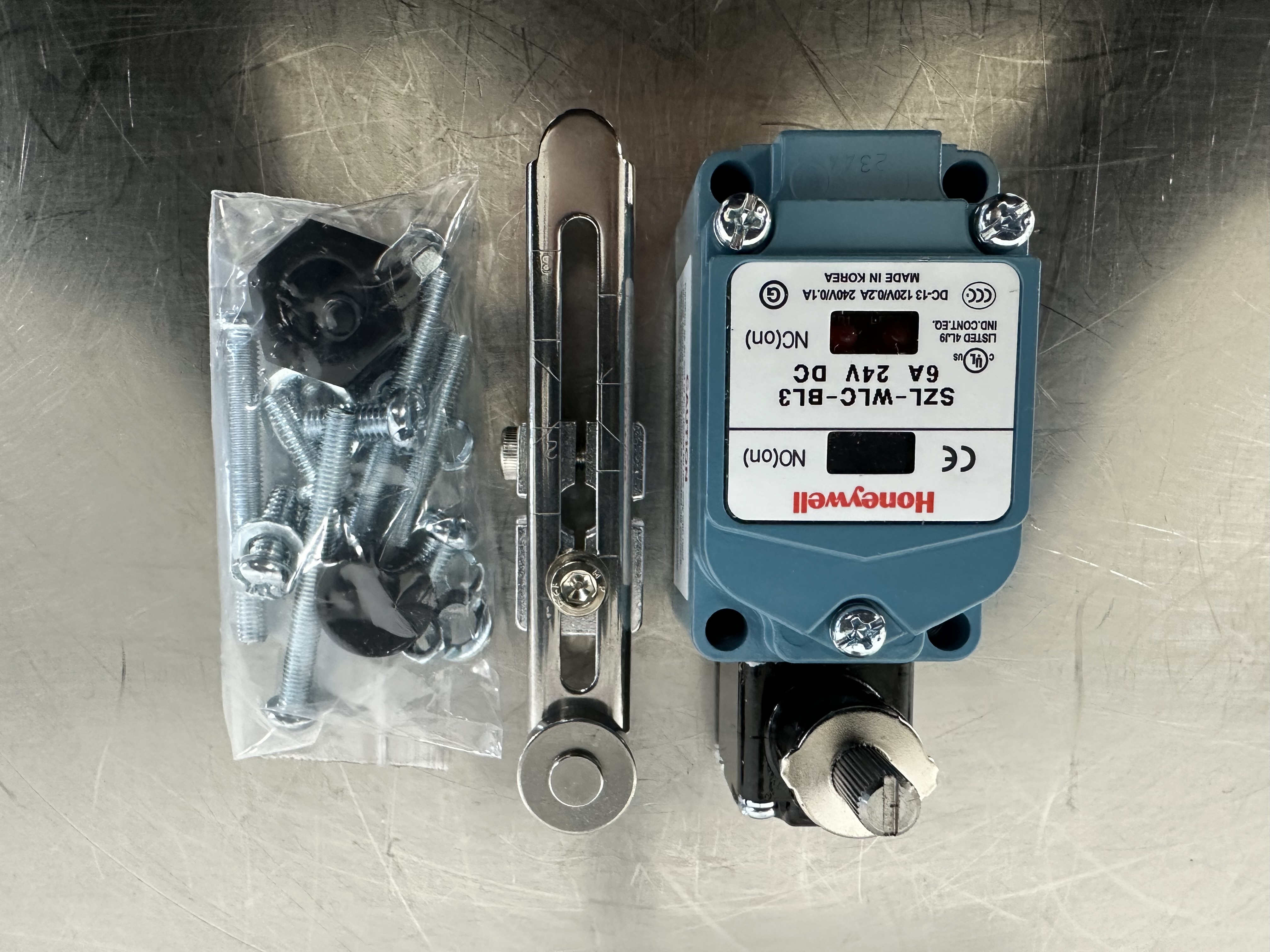 SZL-WLC-BL3 / Limit Switch / HONEYWELL