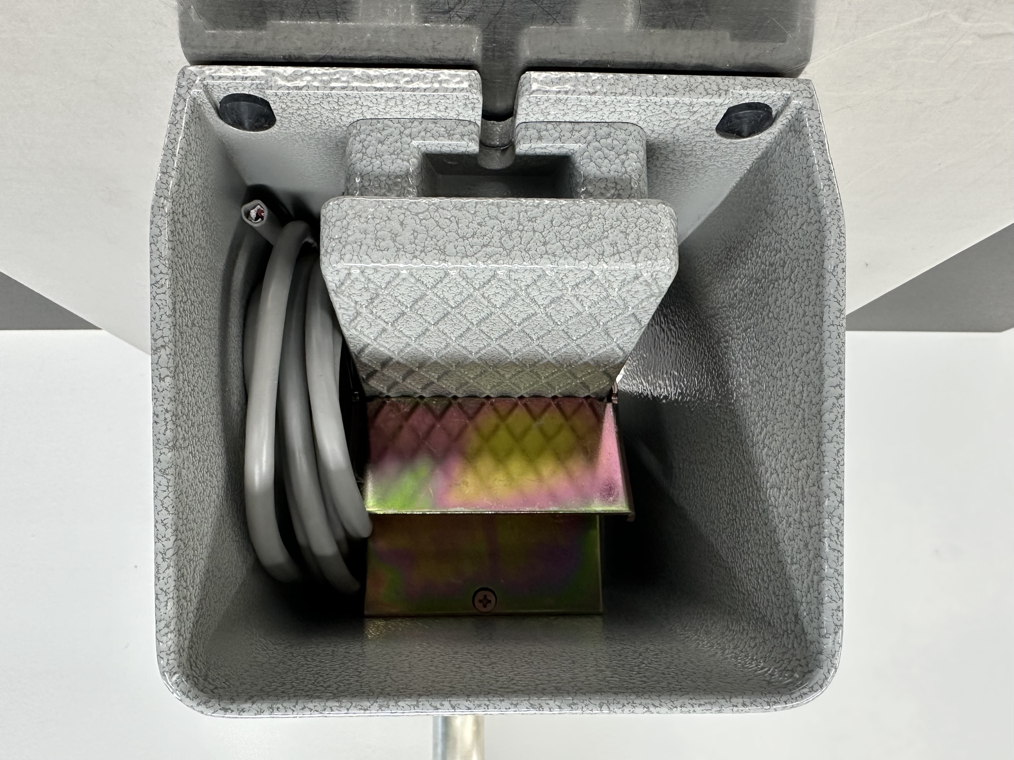 KH-8115 / KOINO Foot Switch / KUN HUNG ELECTRIC (KOINO)