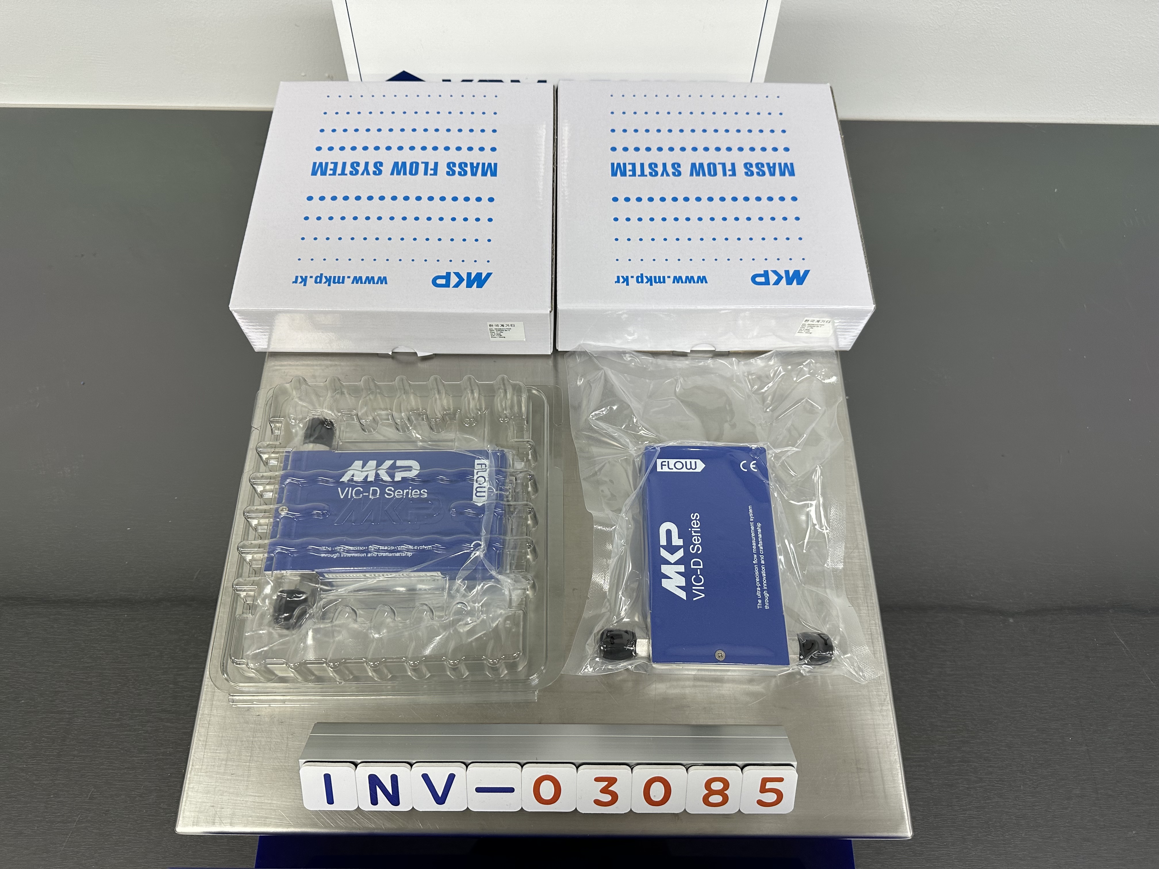 VIC-D220 / Digital Mass Flow Controller / MKP