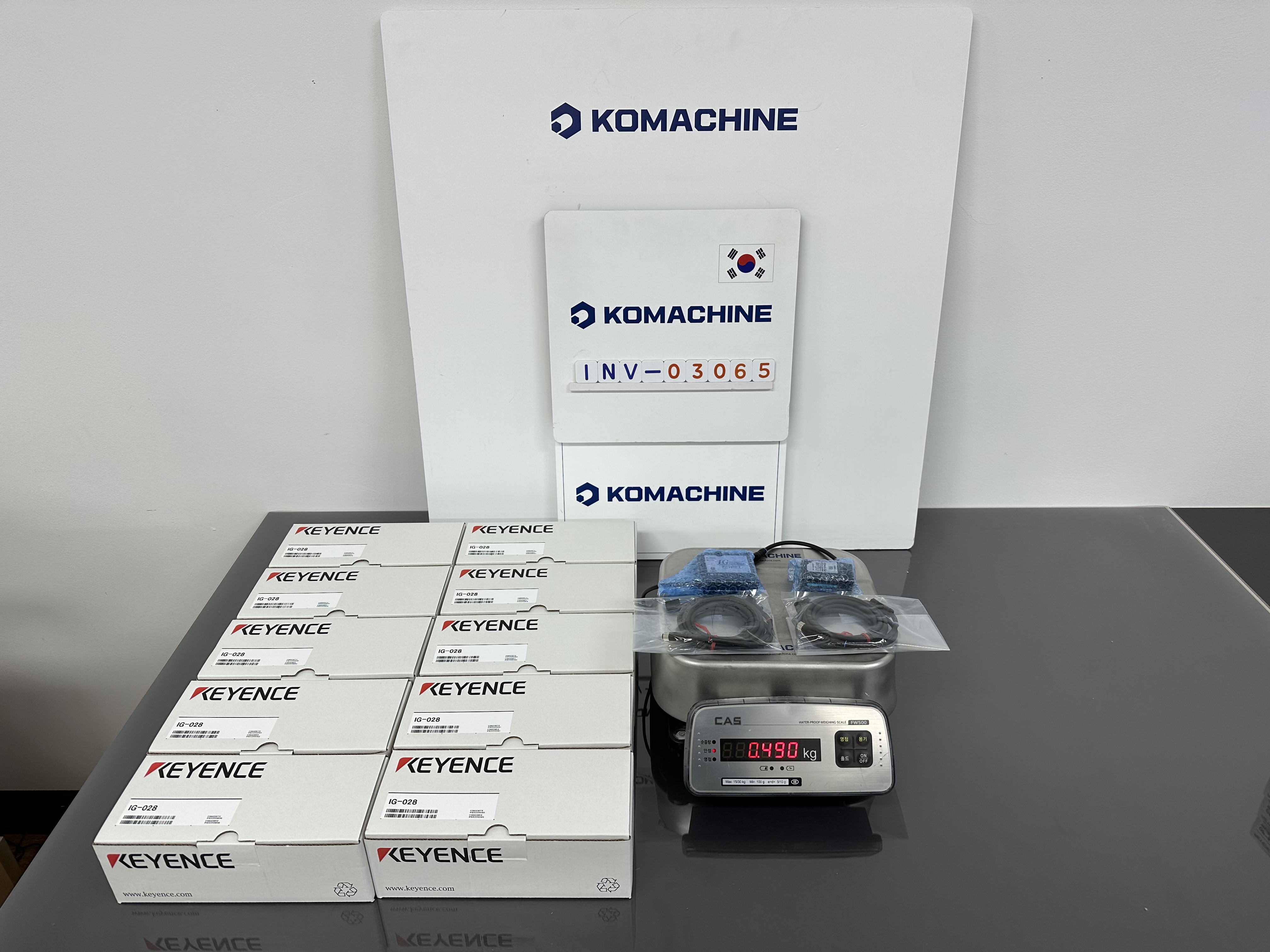 IG-028 / Sensor Head / KEYENCE