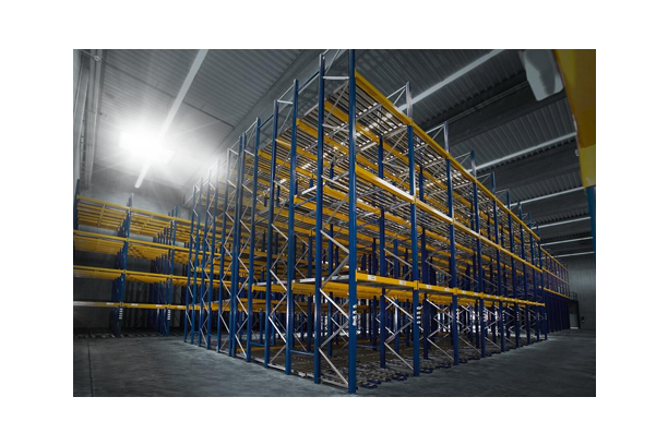 Dynamic pallet storage (Push-back racking)