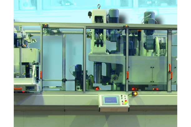 Lines for Pails with Lateral Opening