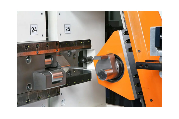 CNC 스트립 벤딩 기계 누마스트립