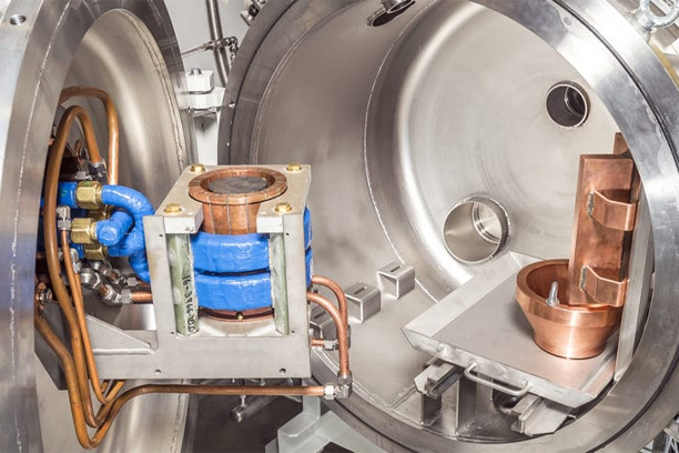 LABORATORY FURNACE FOR MELTING