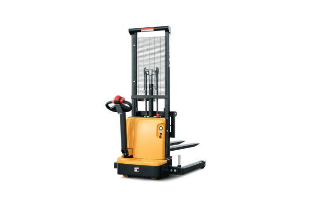 Fully electric forklift