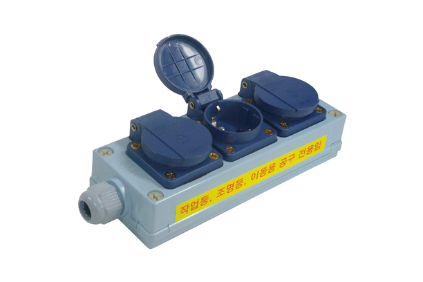 EOL-300 3구 방우형멀티탭