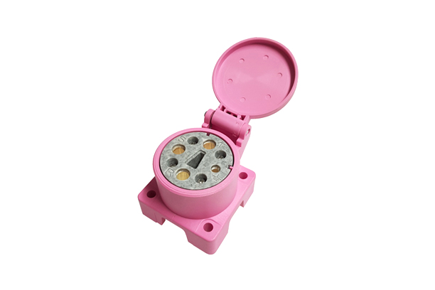 EMT-101C4 고압콘센트