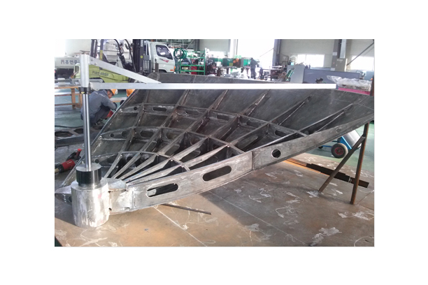 SUBMARINE THE BOW RUDDER