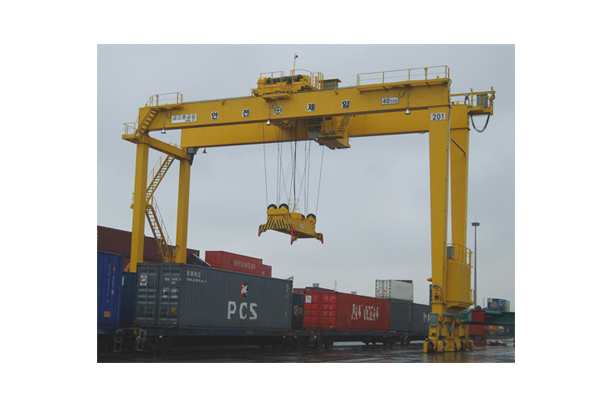 Container Handling Rail Mounted Gantry Crane (RMGC)