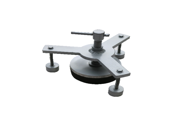 MAGNETIC OVERBOARD PLUG TYPE