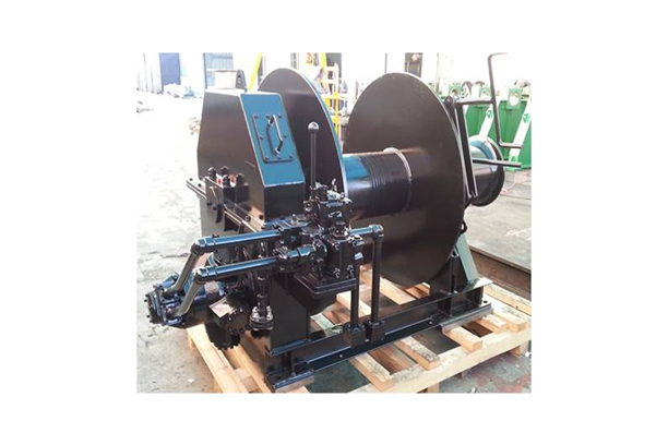 MOORING WINCH