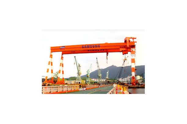 Goliath Crane 600Ton